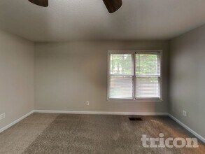 444 Villa Rosa Way in Temple, GA - Foto de edificio - Building Photo