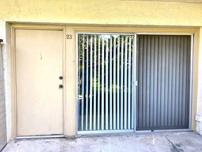 200 Maitland Ave in Altamonte Springs, FL - Foto de edificio - Building Photo