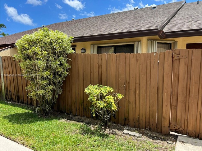 451 Springdale Cir