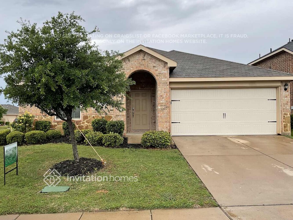 2234 Torch Lake Dr in Forney, TX - Building Photo