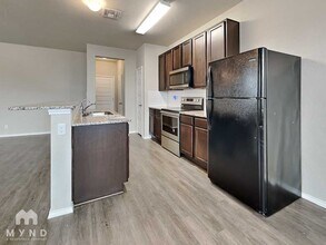 9303 Somers Bend in San Antonio, TX - Building Photo - Building Photo