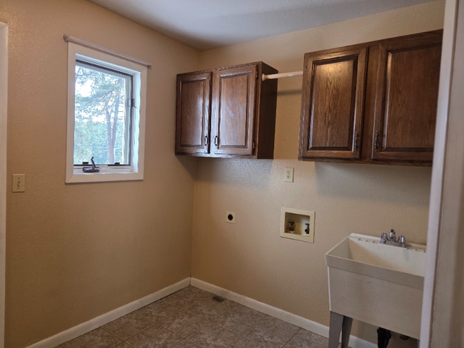 4745 Shady Ln in Colorado Springs, CO - Building Photo - Building Photo