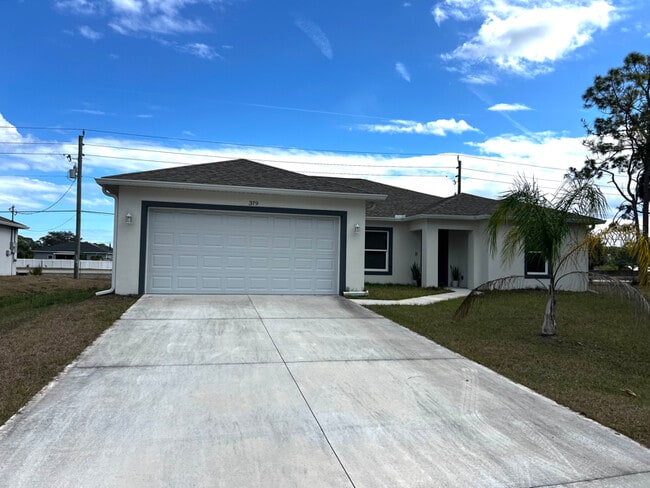 379 Wilton Ave SW in Palm Bay, FL - Foto de edificio - Building Photo