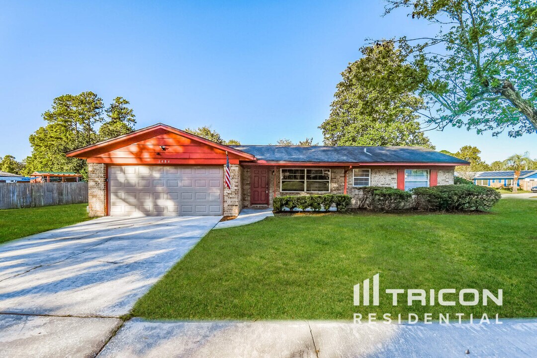 1484 Bloomingdale Rd in Jacksonville, FL - Building Photo