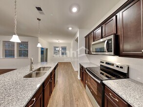 728 Callan Ct in Holly Springs, GA - Building Photo - Building Photo