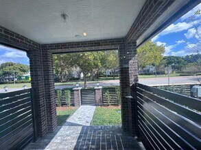 750 NW 82nd Ter in Plantation, FL - Building Photo - Building Photo