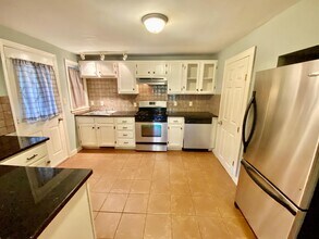 1316 Hyman Ave-Unit -2 in Hendersonville, NC - Building Photo - Building Photo