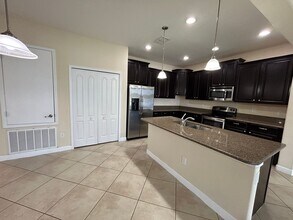 2950 Youngford St in Orlando, FL - Foto de edificio - Building Photo