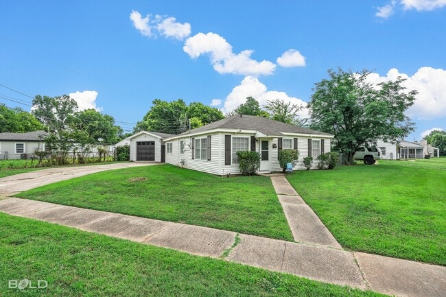 4056 Beech St in Bossier City, LA - Building Photo - Building Photo