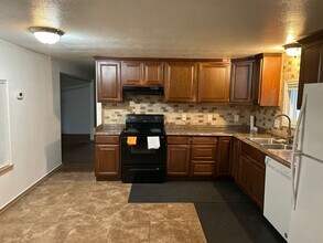 416 Duterrow Rd SE in Olympia, WA - Building Photo - Building Photo