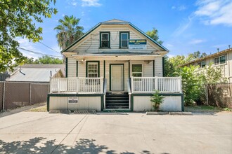 432 Cedar St in Chico, CA - Foto de edificio - Building Photo