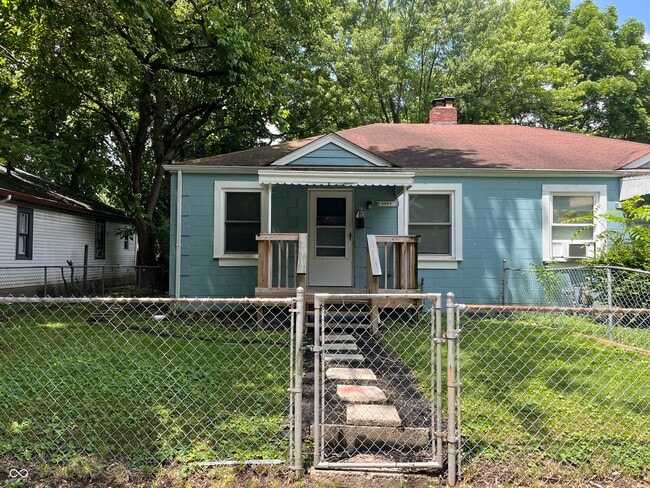 property at 4260 Norwaldo Ave