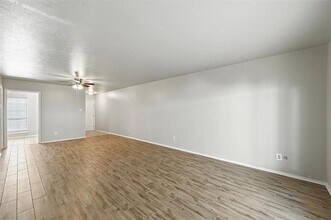 4022 Ridglea Country Club Dr in Fort Worth, TX - Building Photo - Building Photo