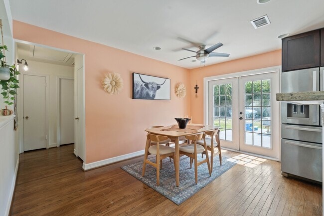 property at 1119 W 30th St