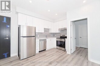 1350-1350 Hemlock Rd in Ottawa, ON - Building Photo - Building Photo