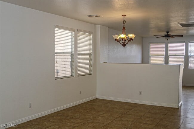 132 Cadrow Castle Ct in Las Vegas, NV - Building Photo - Building Photo