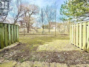 1200 Courtland Ave E in Kitchener, ON - Building Photo - Building Photo