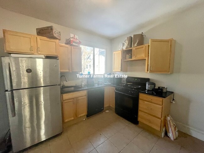 1743 Commonwealth Ave, Unit 1 in Boston, MA - Building Photo - Building Photo