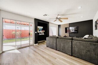 8705 Texas Ranger Ave in Las Vegas, NV - Building Photo - Building Photo
