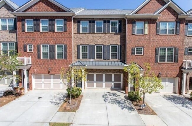 2415 Tenor Ln
