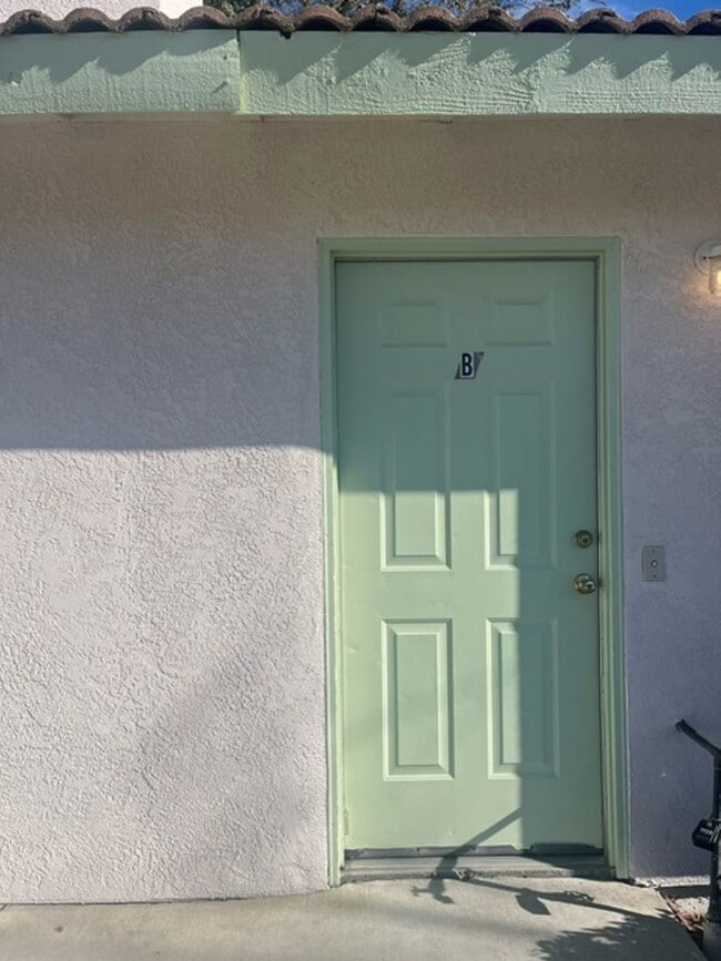 property at 5916 Auburn St