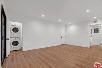950 Havenhurst Dr in West Hollywood, CA - Building Photo - Building Photo