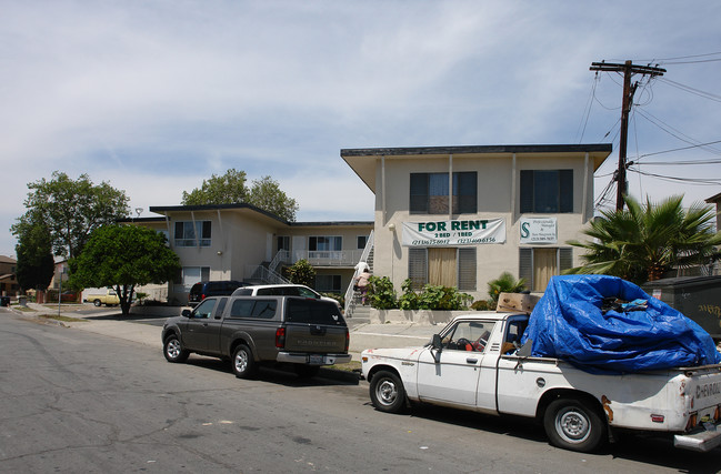 924 N Kingsley Dr in Los Angeles, CA - Building Photo - Building Photo