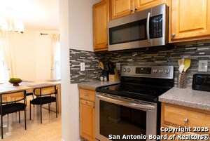 11216 Vollmer Ln in San Antonio, TX - Building Photo - Building Photo