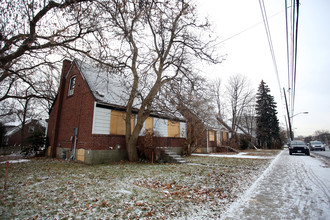 Nova Urban Towns in Toronto, ON - Building Photo - Building Photo