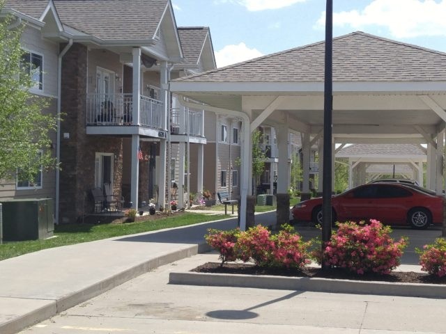 Chandler Bay Apartments in Osage Beach, MO - Building Photo