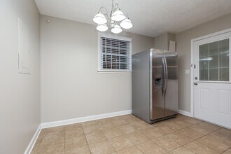 511 Buffalo Trail in Mount Juliet, TN - Foto de edificio - Building Photo