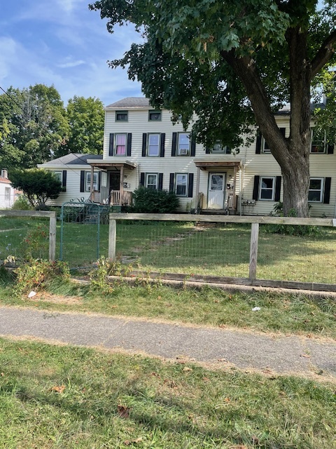 31 Delafield St in Poughkeepsie, NY - Building Photo - Building Photo