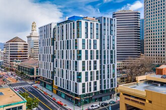 Eleven Fifty Clay Street in Oakland, CA - Building Photo - Building Photo
