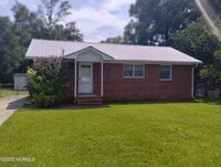 607 Dennis Rd photo'