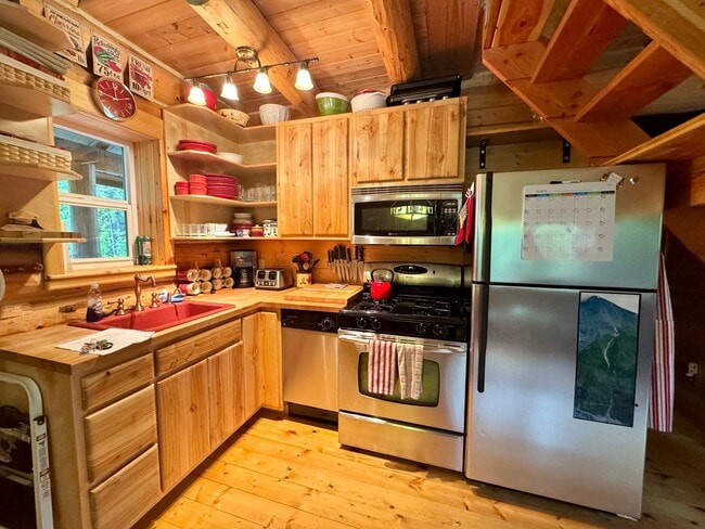 34601 Steele Rd in Soldotna, AK - Building Photo - Building Photo