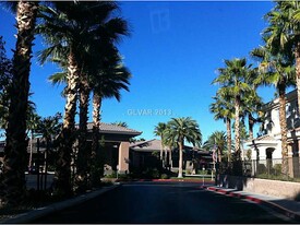 9050 W Warm Springs Rd in Las Vegas, NV - Building Photo