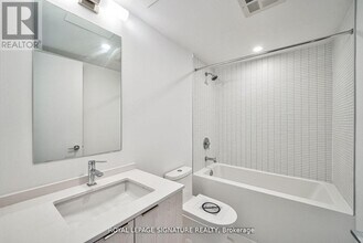 1 Jarvis St in Hamilton, ON - Building Photo - Building Photo