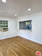 8732 Dorrington Ave in Los Angeles, CA - Building Photo - Building Photo