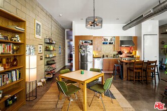 1534 17th St in Santa Monica, CA - Building Photo - Building Photo
