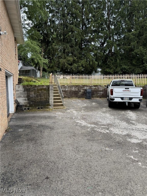 80 Mary Ann Ln in Youngstown, OH - Building Photo - Building Photo