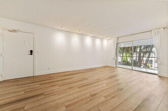 6397 Bay Club Dr, Unit 3 in Fort Lauderdale, FL - Building Photo - Building Photo