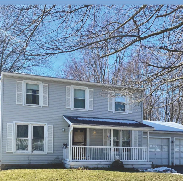 33 Covered Wagon Trail in West Henrietta, NY - Building Photo