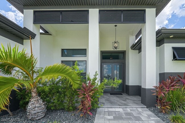 property at 2 SW 35th Ave