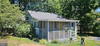 1398 Nancy St, Unit 1415 in Edgewater, MD - Building Photo