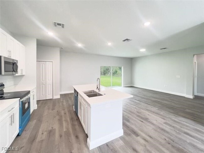 property at 14465 Chamberlain Blvd