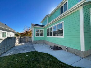 4634 Vermillion Dr in South Jordan, UT - Building Photo - Building Photo