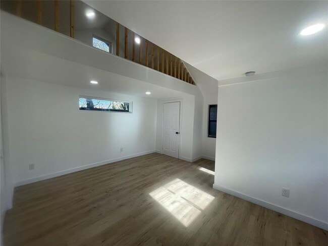 1403 Newfield Ln in Austin, TX - Building Photo - Building Photo