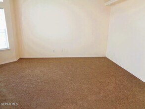 3033 Tierra Polar Dr in El Paso, TX - Building Photo - Building Photo