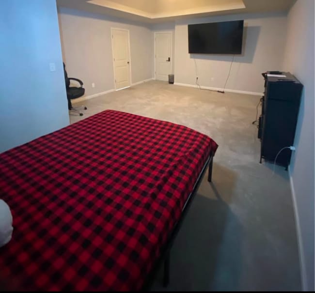 111 Audubon Ave in Mcdonough, GA - Foto de edificio - Building Photo