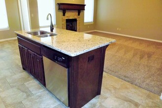 529 Whispering Oaks Blvd in Moore, OK - Building Photo - Building Photo